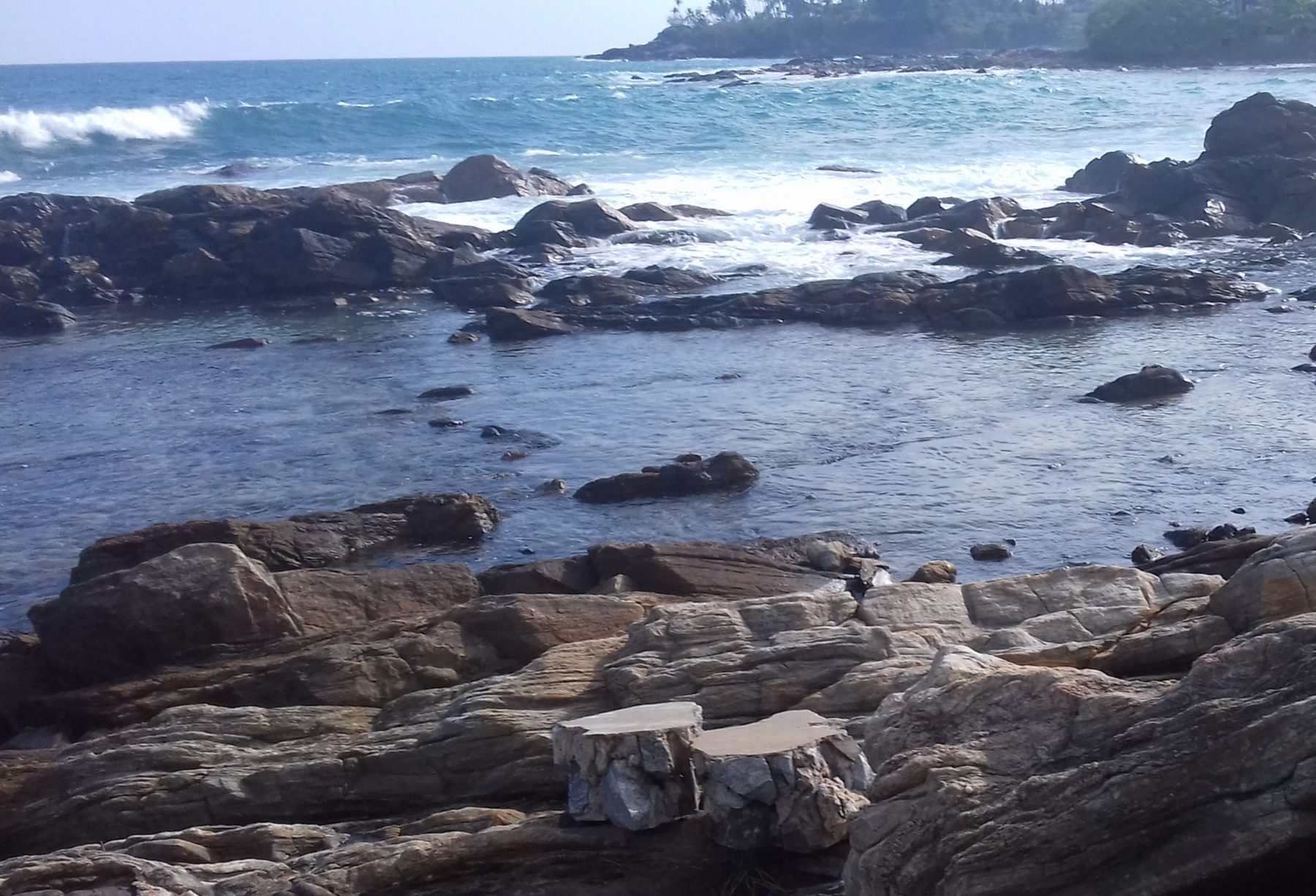 Tangalle coast and quiet beach atmosphere